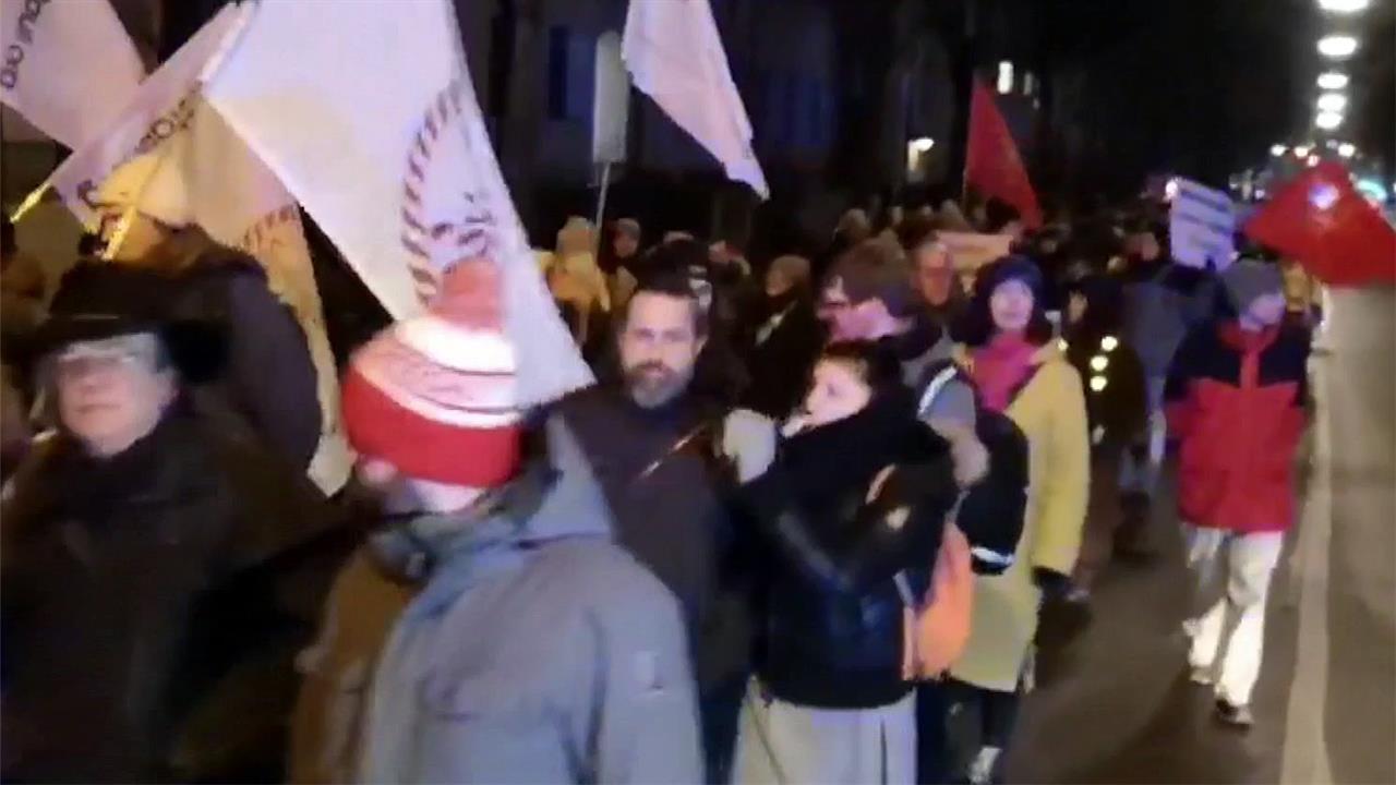 В Мюнхене люди протестуют против поставок танков Украине
