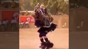 Прикол! негр танцует)