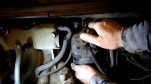 28 Снятие адсорбера на Джили МК