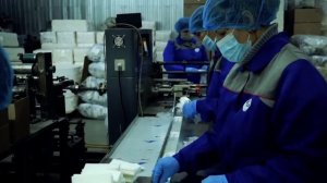 Упаковка пластиковой посуды