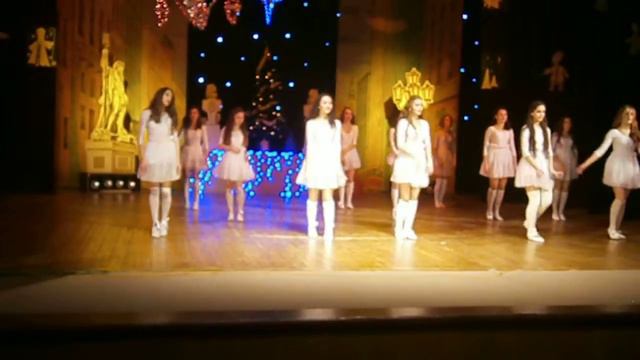 ПЛЕЯДА (виступ у центрі творчості дітей та юнацтва Галичини 19.12.2015р.) смотреть онлайн