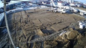 установка дорожных плит на подготовленную часть основания