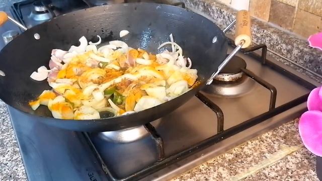 Куриная печень и желудки тушёные с овощами?Полезный, вкусный и простой рецепт смотреть онлайн