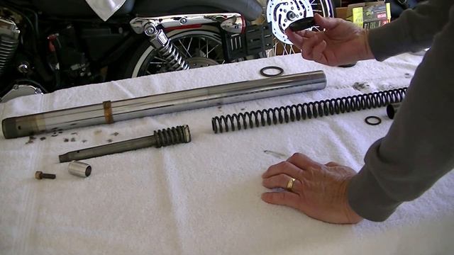 Sportster 72 Extended Fork Tubes Installation смотреть онлайн