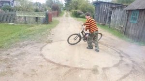 Бернаут на велике с движком от ПиЛЫ)))))))))