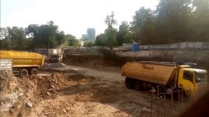 Погрузка Самосвалов, Колёсным экскаватором