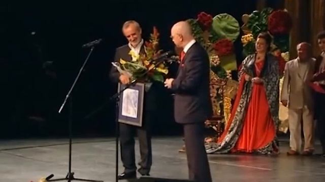 Спектакль «Дядя Ваня», Римас Туминас — вручение премии «Хрустальная Турандот» смотреть онлайн