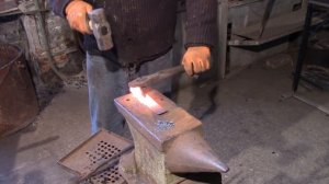 Как пробить,прошить отверстие в металле.Пробивка.Ковка.