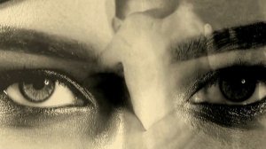 футажи для видеомонтажа-глаза женщины(free stock footage)