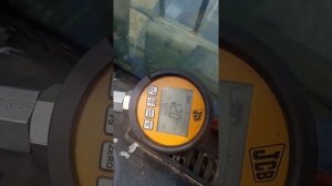 давление  масла в кпп jcb