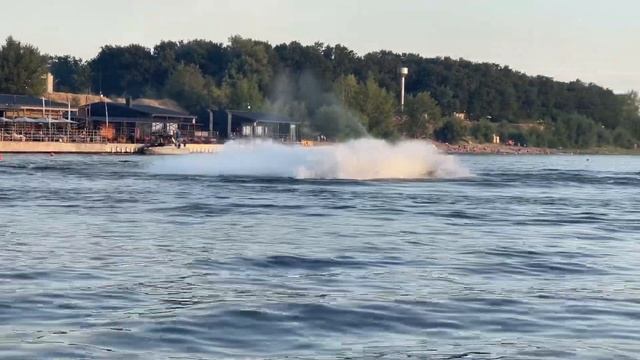 Испытание гидроцикла Ямаха! смотреть онлайн