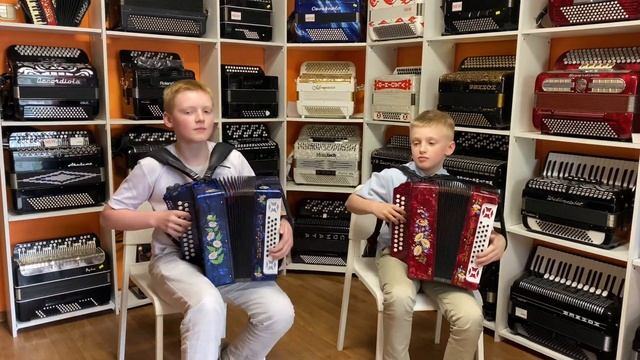 ???ТАЛАНТЫ ИЗ ГЛУБИНКИ: БРАТЬЯ ГАРМОНИСТЫ РАЗМЫСЛОВИЧИ Г. ВЕЛИКИЕ ЛУКИ??? смотреть онлайн