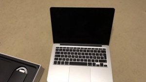 MacBook Pro (Retina, 13-inch, Early 2015) ? Unboxing