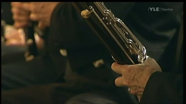ESTHER YOO - SIBELIUS VIOLIN CONCERTO I 12