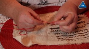 Как завязать узелок на нитке с иголкой