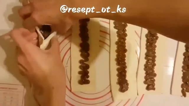Слоеные булочки с вареной сгущенкой