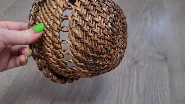 Кашпо плетеное ажурное из бумажной лозы