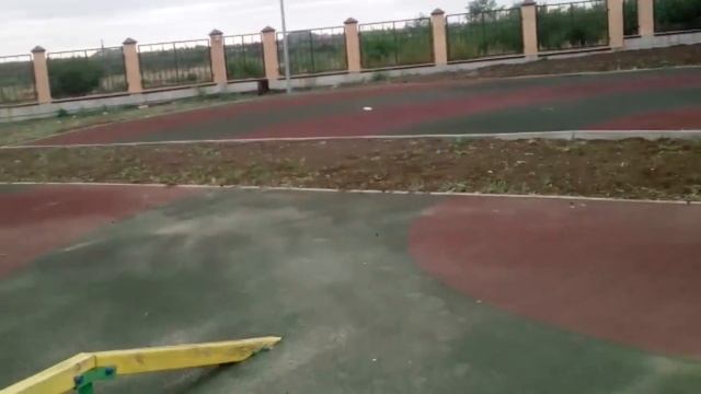 Уличное покрытие из крошки автомобильных покрышек в детском садике смотреть онлайн