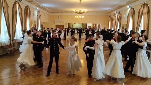 «Лесная уточка» на кадетском балу «Единство» 06.11.22 смотреть онлайн