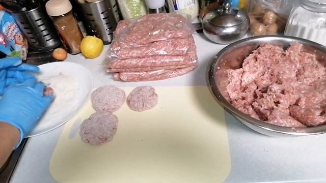 ☑️ Насыщенный влог.Заготовки на неделю.Готовим ужин.Наши питомцы и это ещё не все.Зачем снимаю влог
