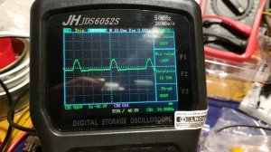 Как посмотреть высокое напряжение 780 - 900 вольт осциллографом с помощью щупа с делителем 100×1 .