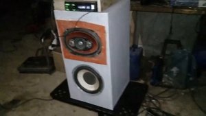 Мини обзор акустики из автомагнитолы. Собрал для гаража