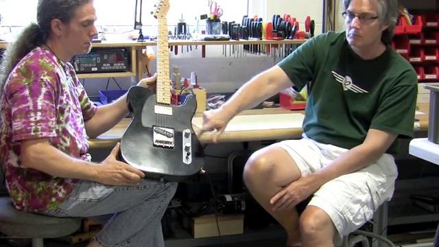 Modded Fender® Road Worn Player Tele смотреть онлайн