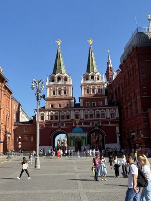 Дмитрий TV. Клип "Манежная площадь в мае". На музыку Сергея Чекалина--"Тёплый май".