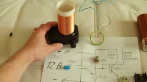 КАК СДЕЛАТЬ МИНИ КАЧЕР ОТ 3 ,7 ВОЛЬТА  , очень просто и недорого