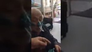 Восковая эпиляция мужчин )))