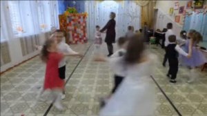 ОСЕННЯЯ ТАНЦЕВАЛОЧКА Л Некрасова