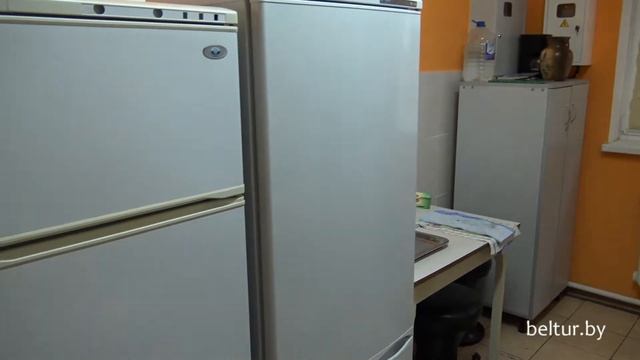База отдыха Коммунальник - оборудованная кухня и столовая, Отдых в Беларуси смотреть онлайн