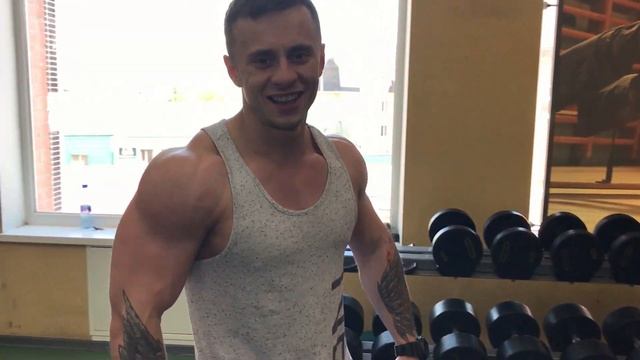 СУШЕ С КАЖДЫМ ДНЕМ #1 I Тренировка груди I Безуглеводная диета I Сушка тела смотреть онлайн