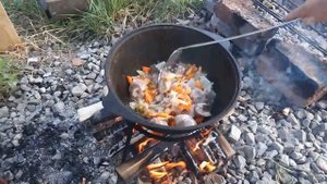 Тушеная картошка с мясом в казане