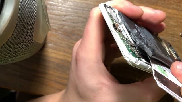 Ремонт телефона Redmi 6A. Замена аккумулятора. смотреть онлайн