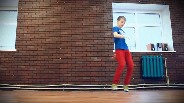 B-BOY BUMBLEBEE смотреть онлайн