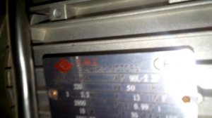 Проверка работоспособности стабилизатора напряжения "Ресанта"- 3000/1-Ц. Видео 1