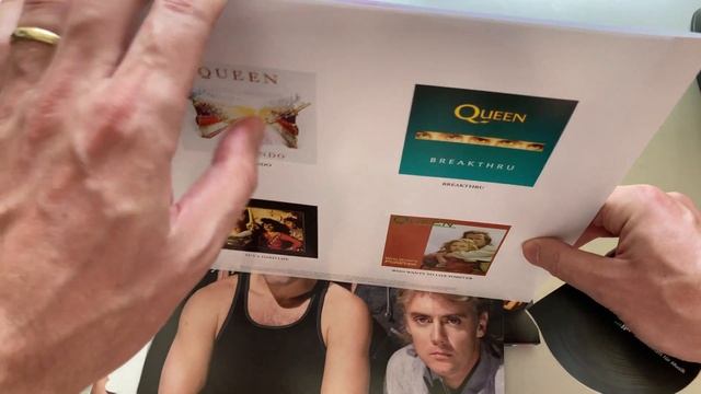 Queen - Распаковка платиновой коллекции на цветном виниле | Greatest Hits 4 - какой он мог бы быть смотреть онлайн