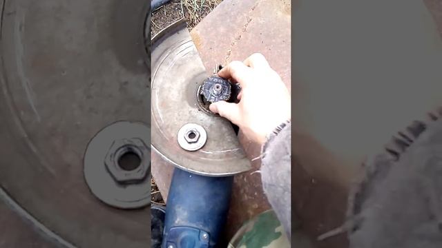 Закусило диск болгарки. Не беда! смотреть онлайн