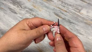 Узоры спицами. Плотный узор на основе лицевой глади.