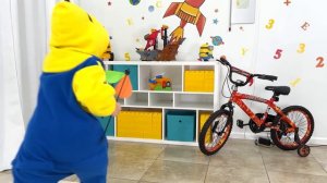 Платоха Моха и торговый автомат со сладостями и шоколадом