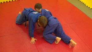 Комплекс упражнений для детских тренировок. Работа с партнером