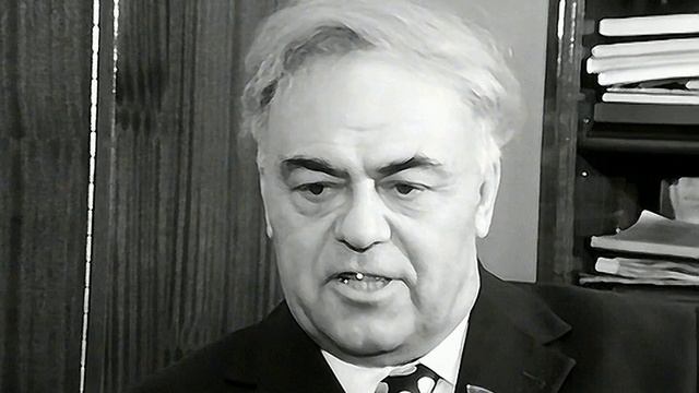 1975 год. Тюмень. Начальник Главтюменнефтегаза Виктор Муравленко