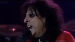 Alice Cooper - Only women bleed