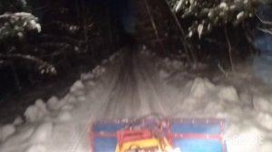 НЕМНОЖКО ПОДКЛИНИЛ двигатель на тракторе Т-16.