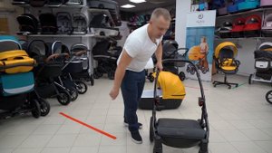 Съемка обзора для магазина колясок