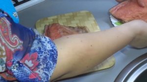 Красная рыба, тушёная под маринадом на сковороде