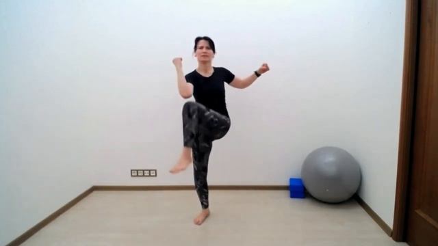 РАЗОГРЕВ мышц и суставов - важная часть практики | Бережные упражнения для ПОЖИЛЫХ и НАЧИНАЮЩИХ!