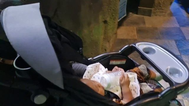 We Visited the World's Largest Aquarium!!!! | Dubai's Underwater Zoo and Aquarium смотреть онлайн