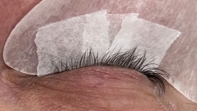 Классическое наращивание ресниц на возрастные глазки смотреть онлайн